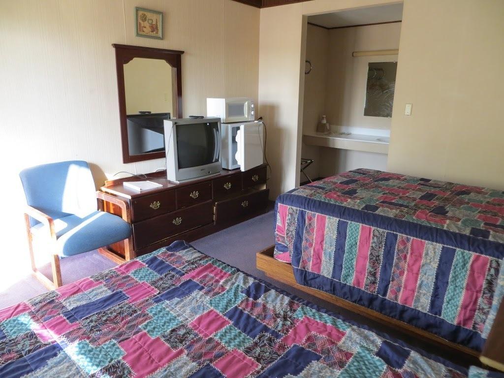 The Bluffs Inn & Suites Decorah Εξωτερικό φωτογραφία