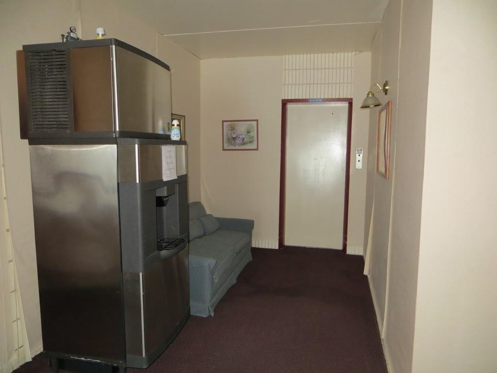 The Bluffs Inn & Suites Decorah Εξωτερικό φωτογραφία