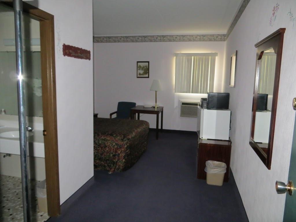 The Bluffs Inn & Suites Decorah Εξωτερικό φωτογραφία