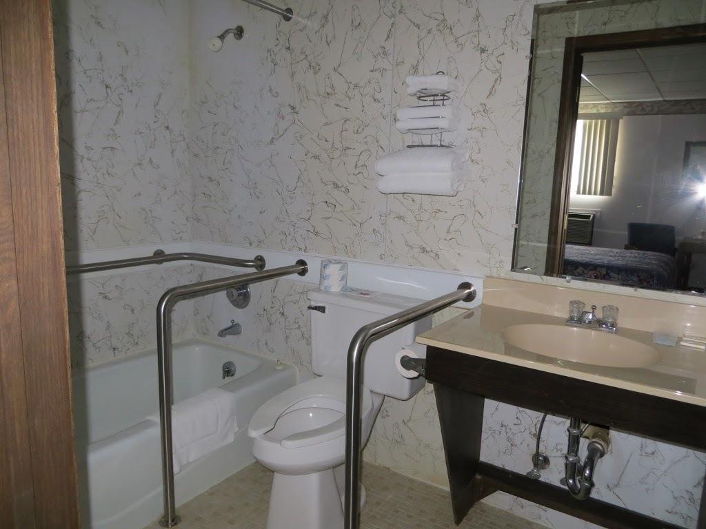 The Bluffs Inn & Suites Decorah Δωμάτιο φωτογραφία